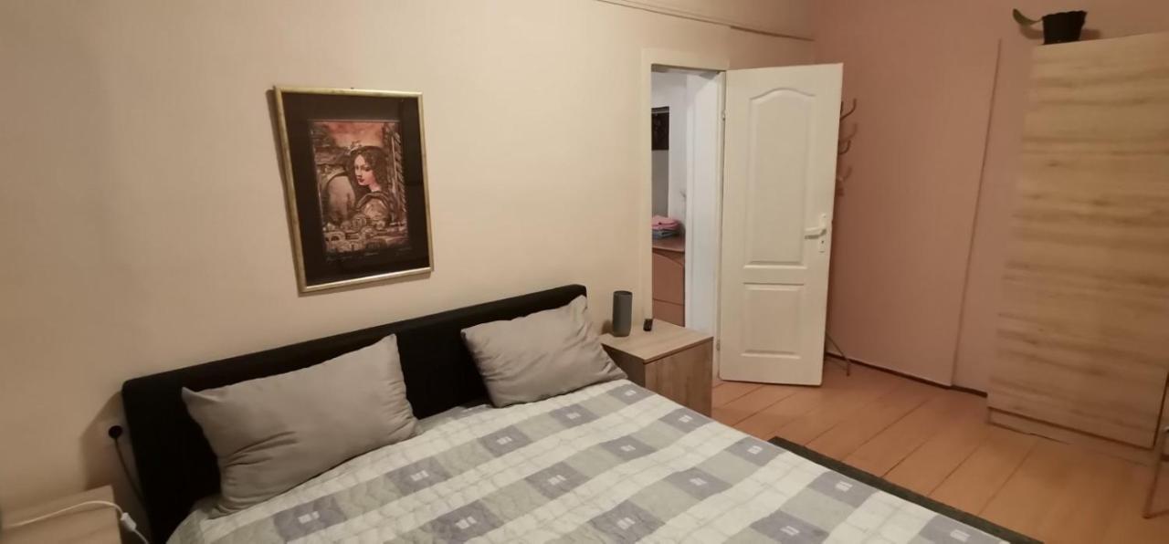 Krin Apartman Subotica Esterno foto